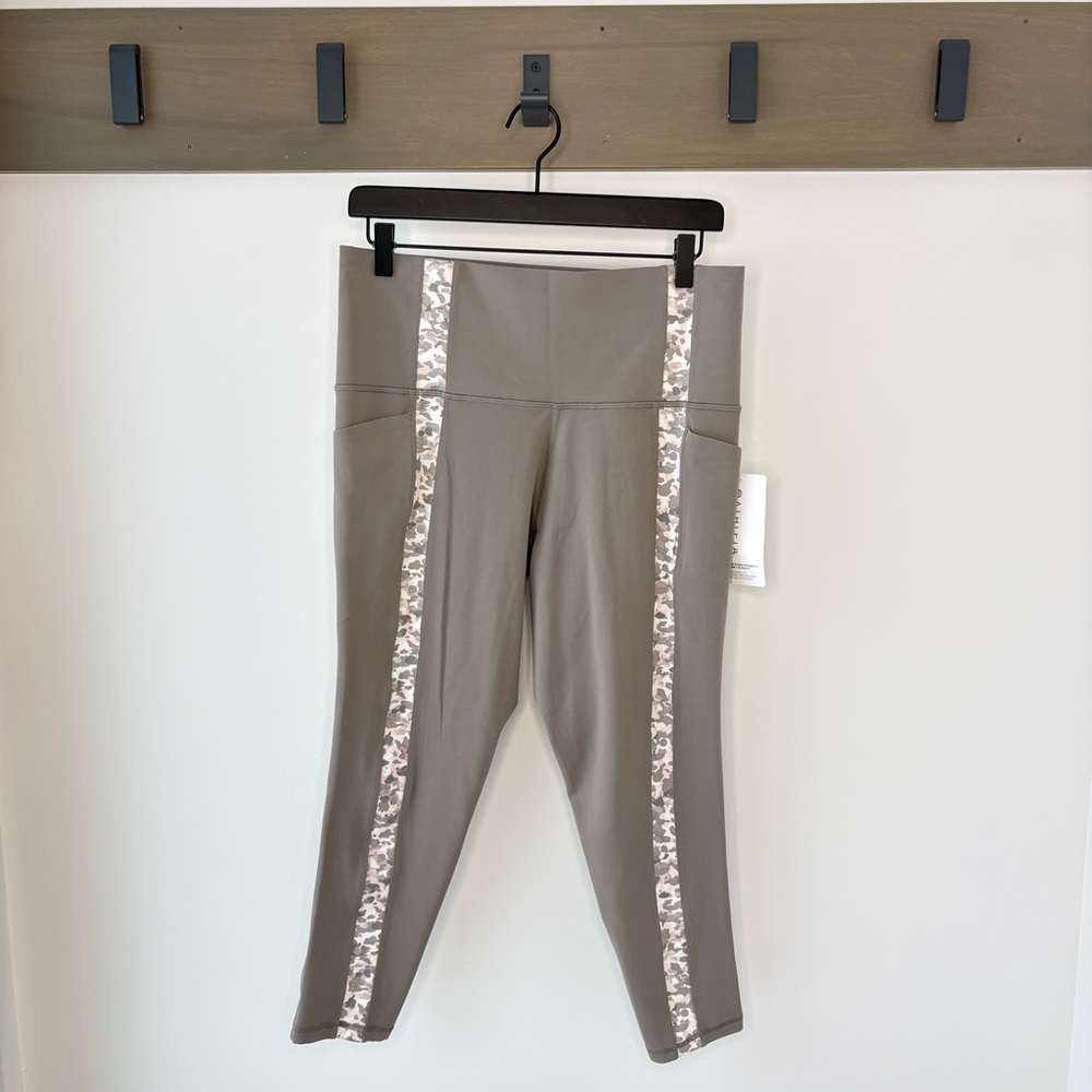 Athleta High-Rise Salutation 7/8 Leggings Gray Camo Stripe | Plus Size 1X | NWT